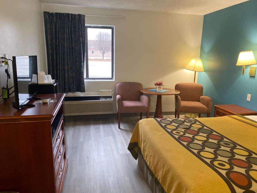 Americas Best Value Inn West Frankfort Cameră foto